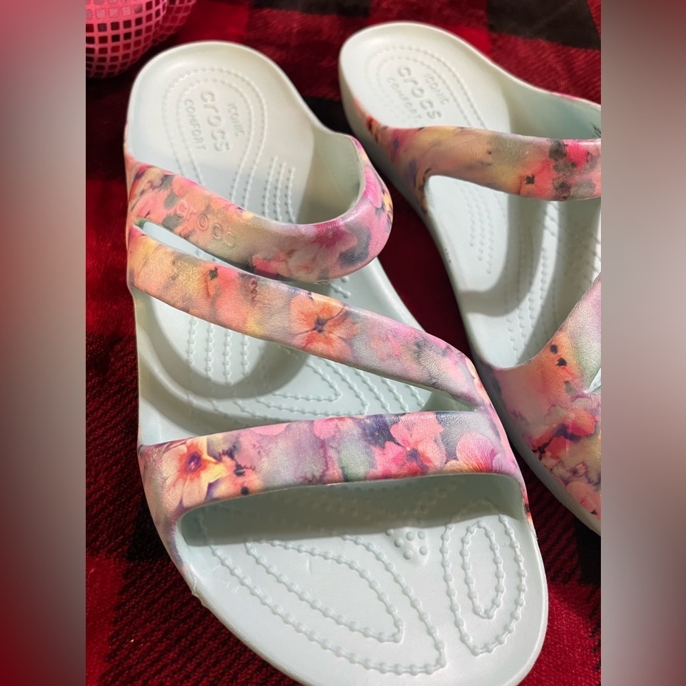 Crocs Women Multicoloured Printed Kadee II Dream Slip-On, Size 11 - Picture 6 of 16